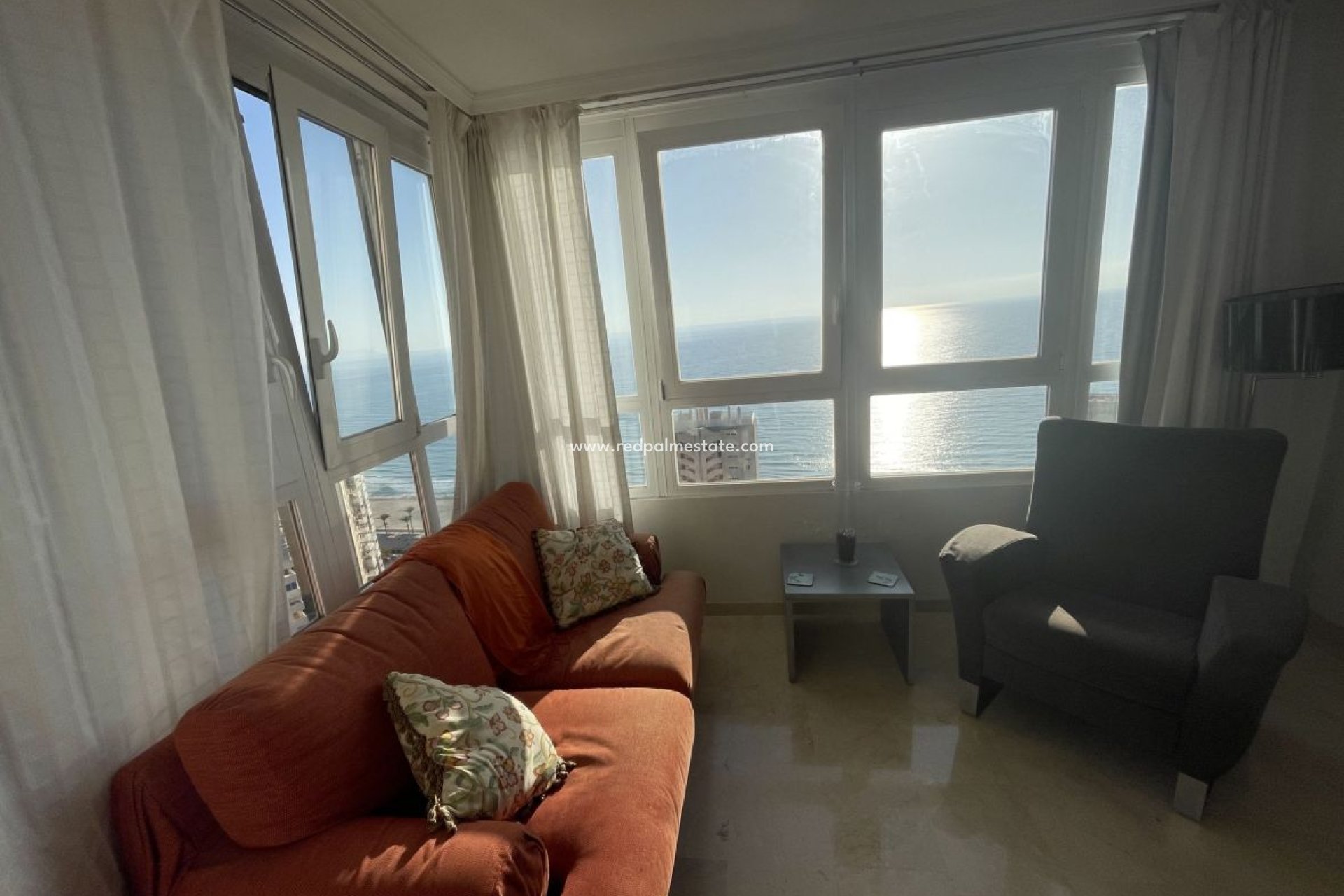 Revente - Maison de ville -
El Campello