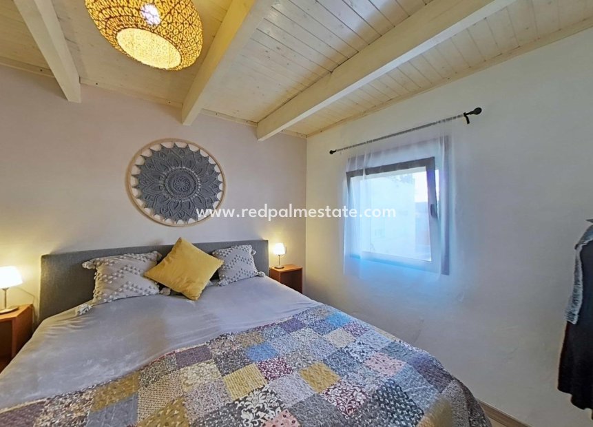 Revente - Maison de ville -
Formentera del Segura