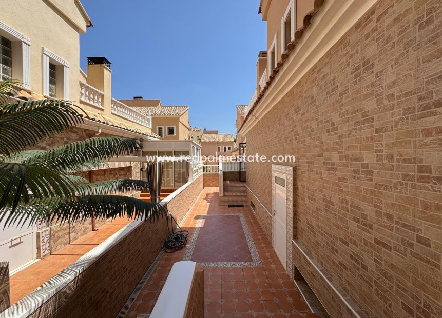 Revente - Maison de ville -
Guardamar del Segura - Urbanizaciones