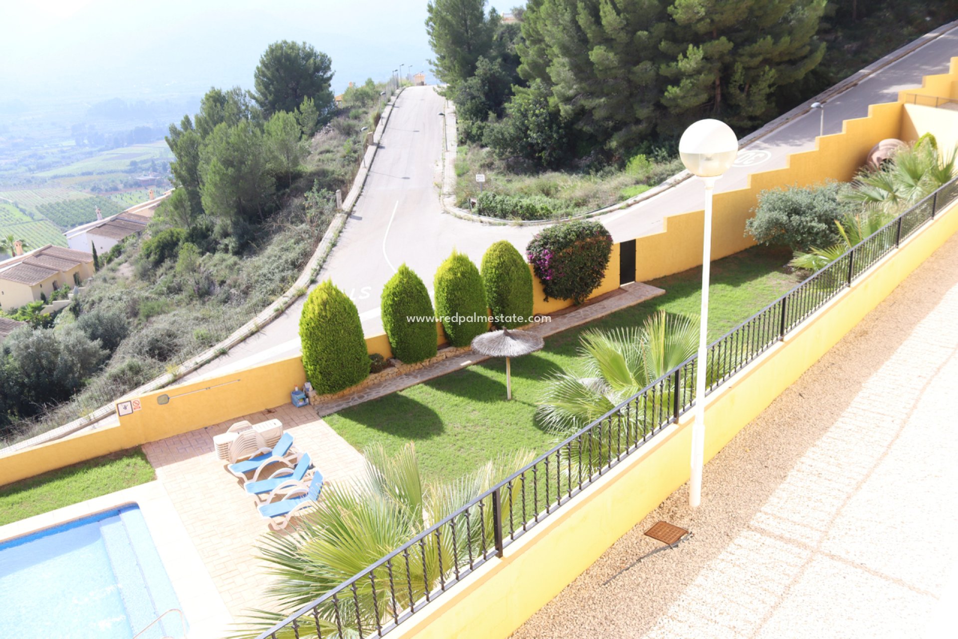 Revente - Maison de ville -
Jalón - Inland