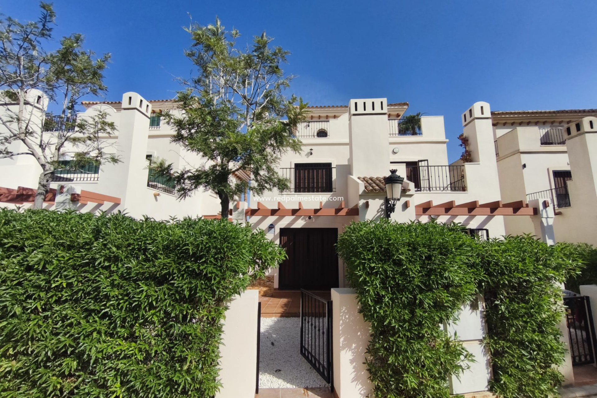 Revente - Maison de ville -
La Finca Golf Resort - Inland
