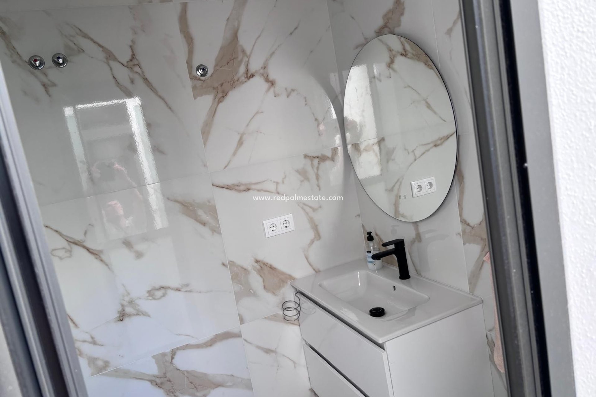 Revente - Maison de ville -
Montesinos - La Herada