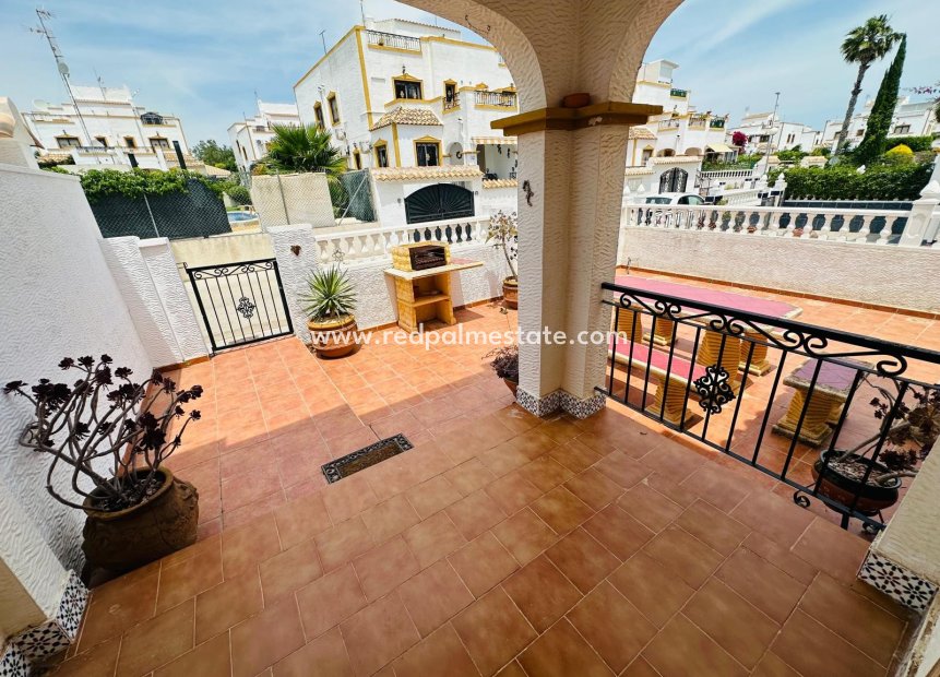 Revente - Maison de ville -
Orihuela Costa - Inland