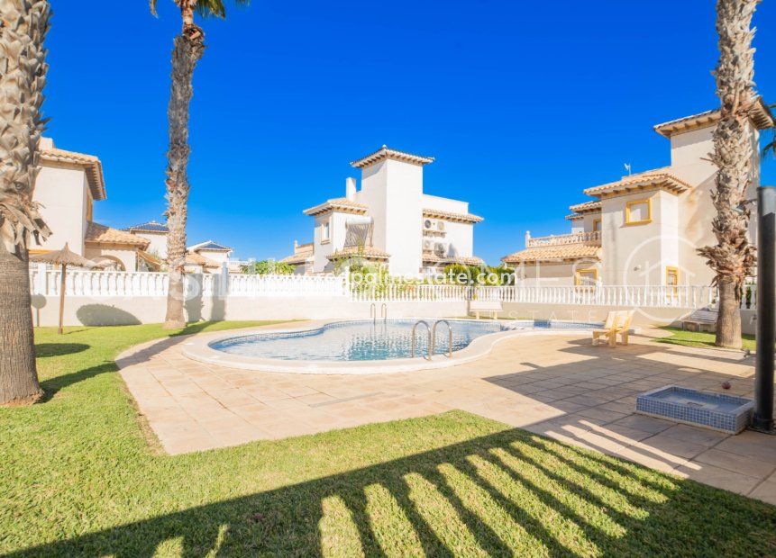 Revente - Maison de ville -
Orihuela Costa - La Regia