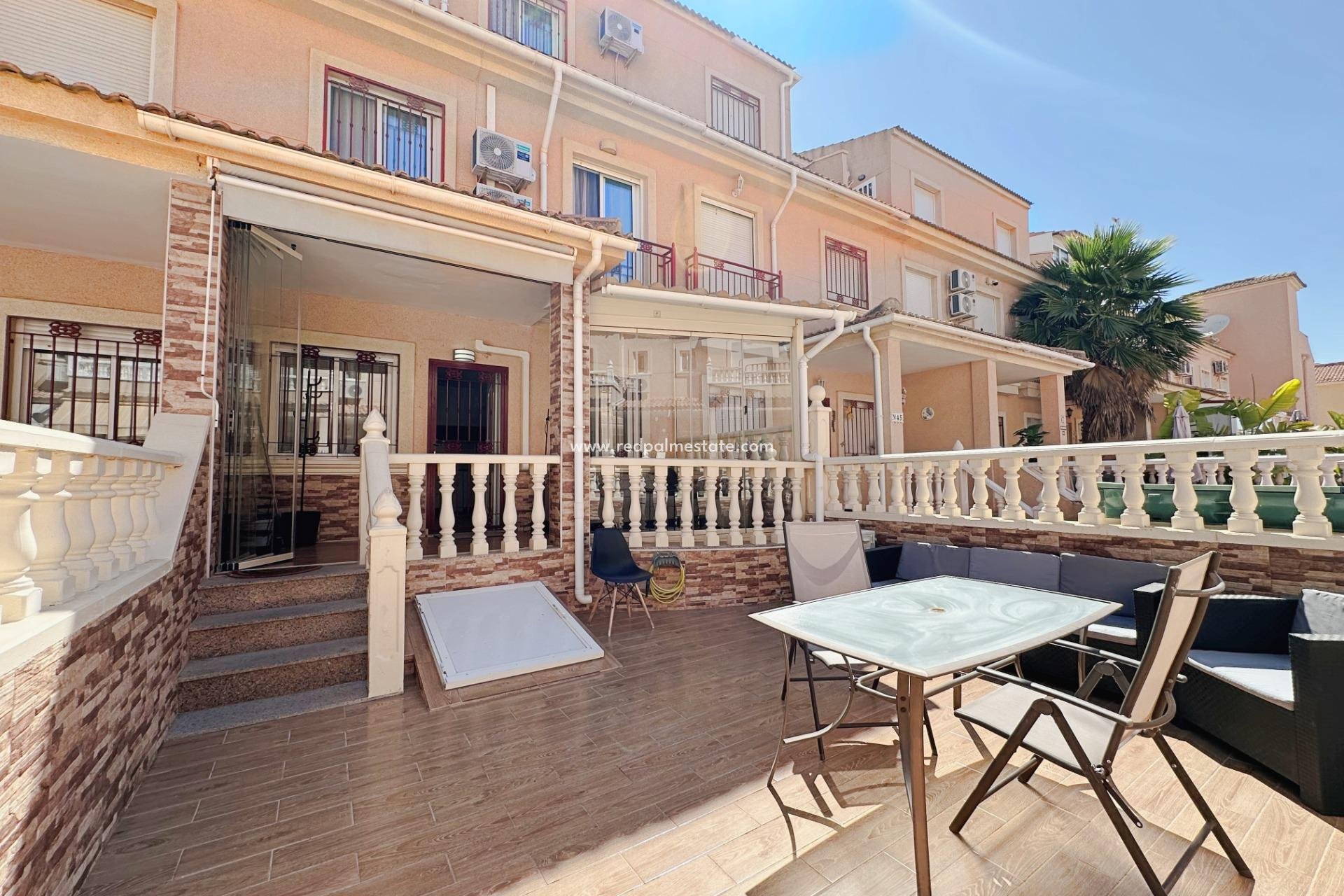 Revente - Maison de ville -
Orihuela Costa - La Zenia