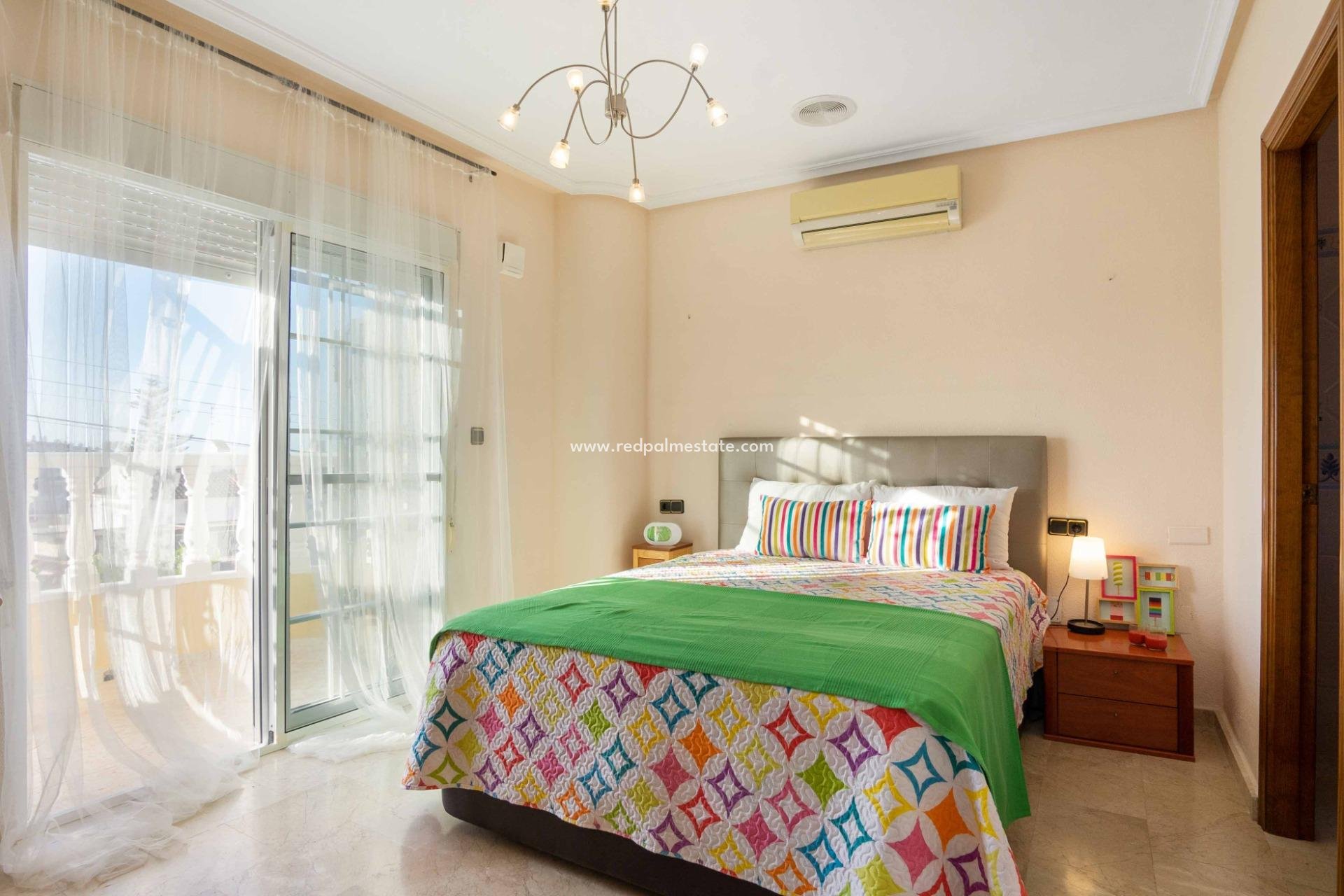 Revente - Maison de ville -
Orihuela Costa - Los Almendros-la Florida