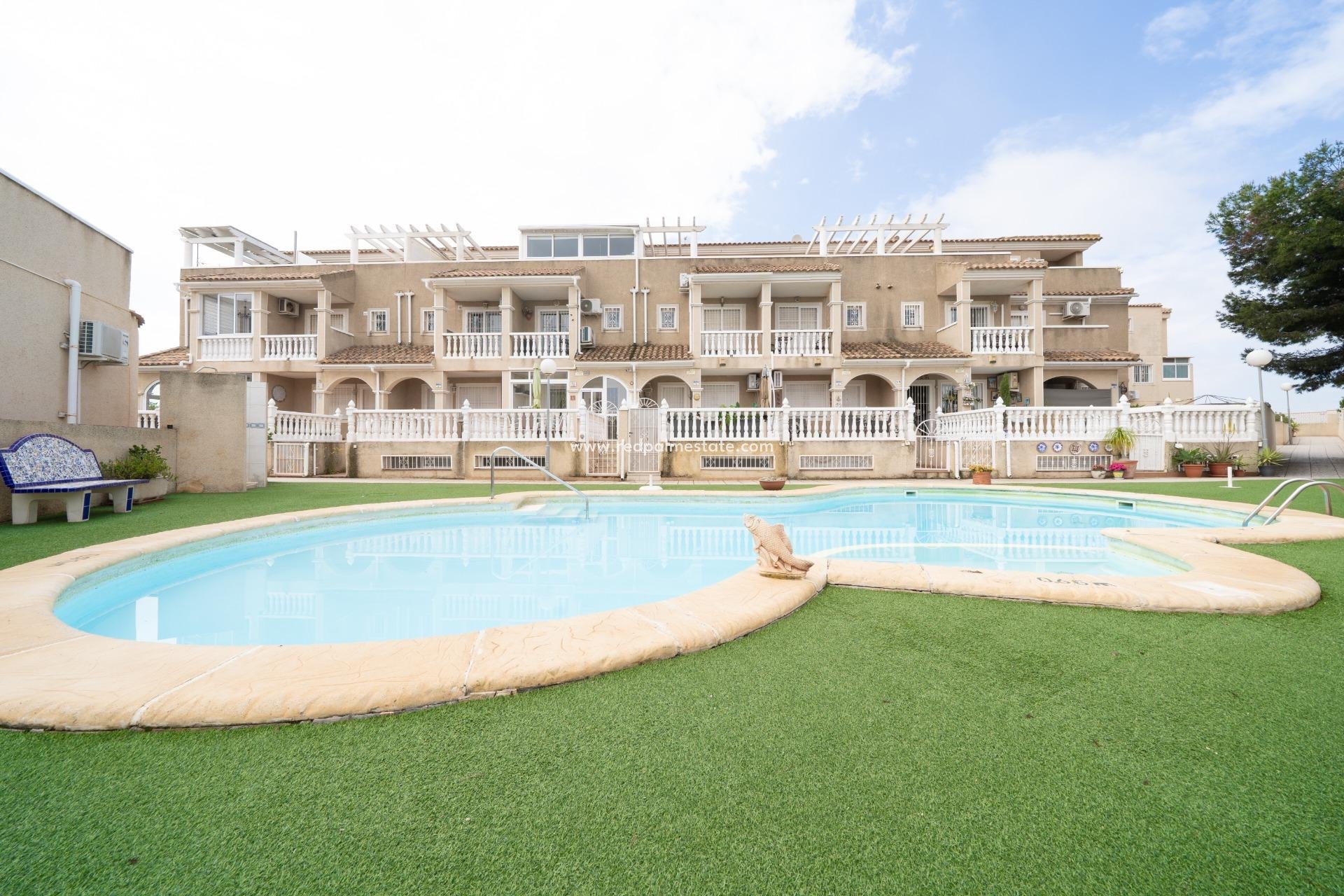 Revente - Maison de ville -
Orihuela Costa - Los Almendros-la Florida