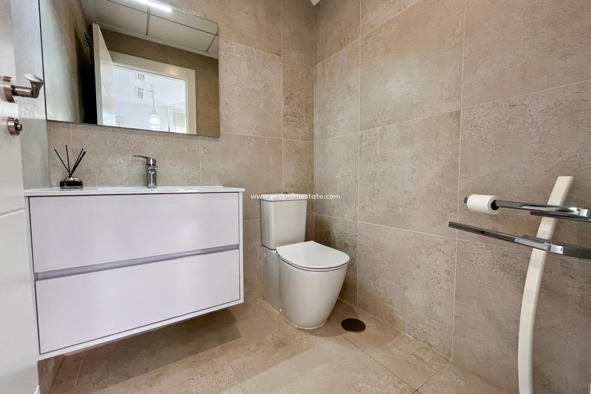 Revente - Maison de ville -
Orihuela Costa - Villamartín