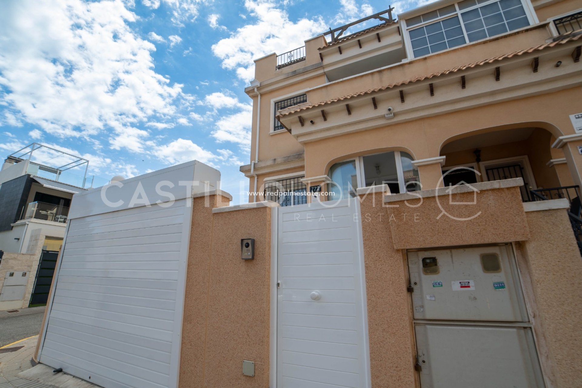 Revente - Maison de ville -
Orihuela Costa - Villamartín