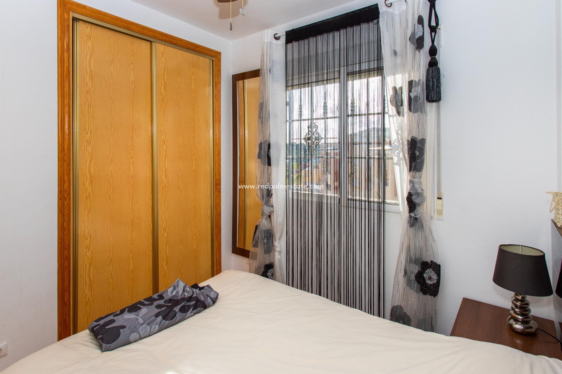 Revente - Maison de ville -
Orihuela Costa - Villamartín