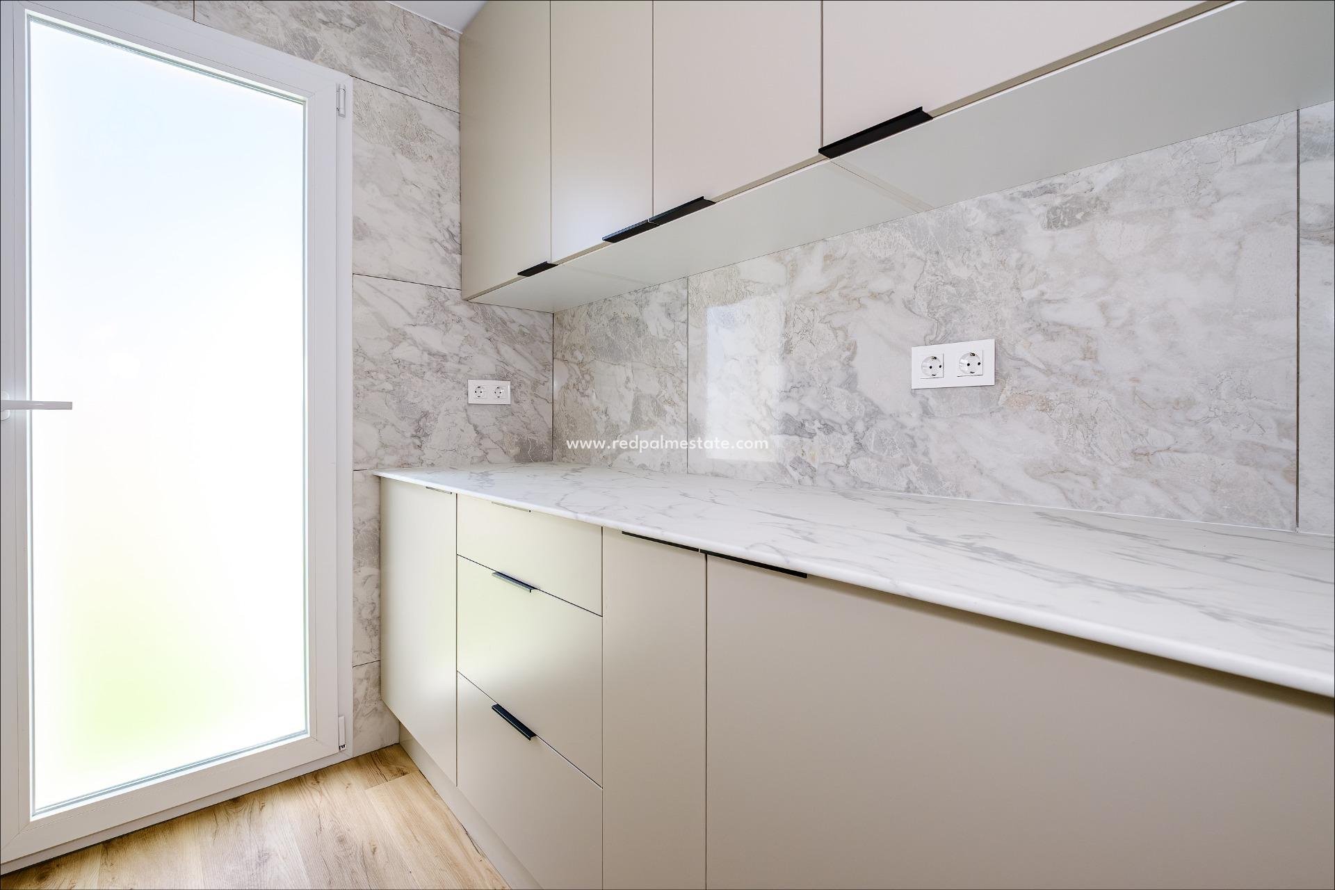Revente - Maison de ville -
Orihuela Costa - Villamartín