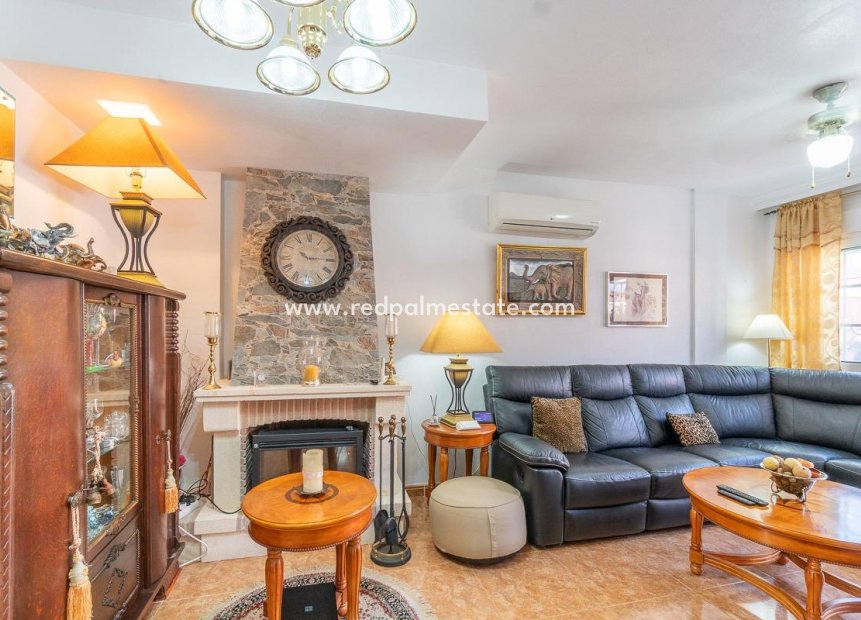 Revente - Maison de ville -
Orihuela Costa - Villamartín