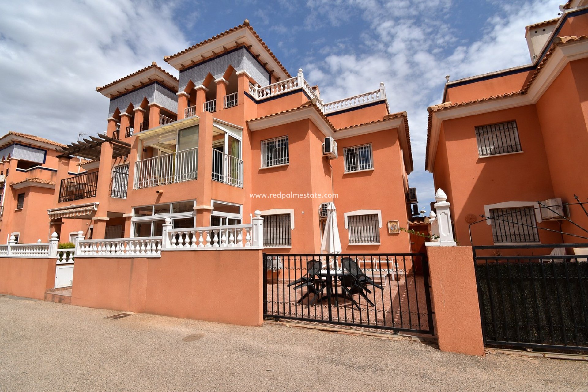 Revente - Maison de ville -
Orihuela Costa