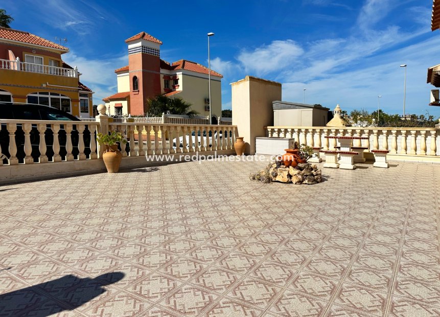 Revente - Maison de ville -
Orihuela Costa