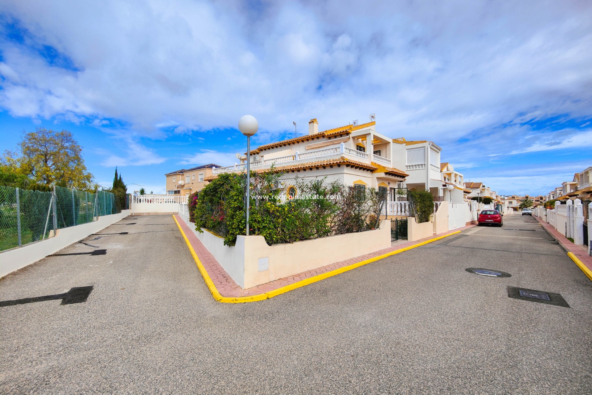 Revente - Maison de ville -
Orihuela Costa