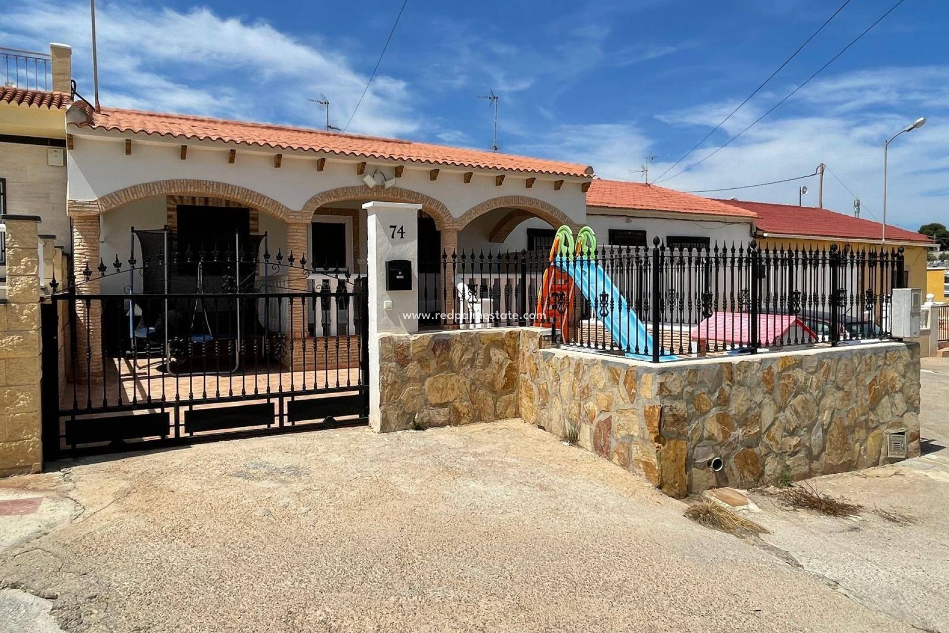 Revente - Maison de ville -
Pilar de la Horadada - Zona Pueblo