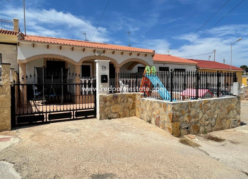 Revente - Maison de ville -
Pilar de la Horadada - Zona Pueblo