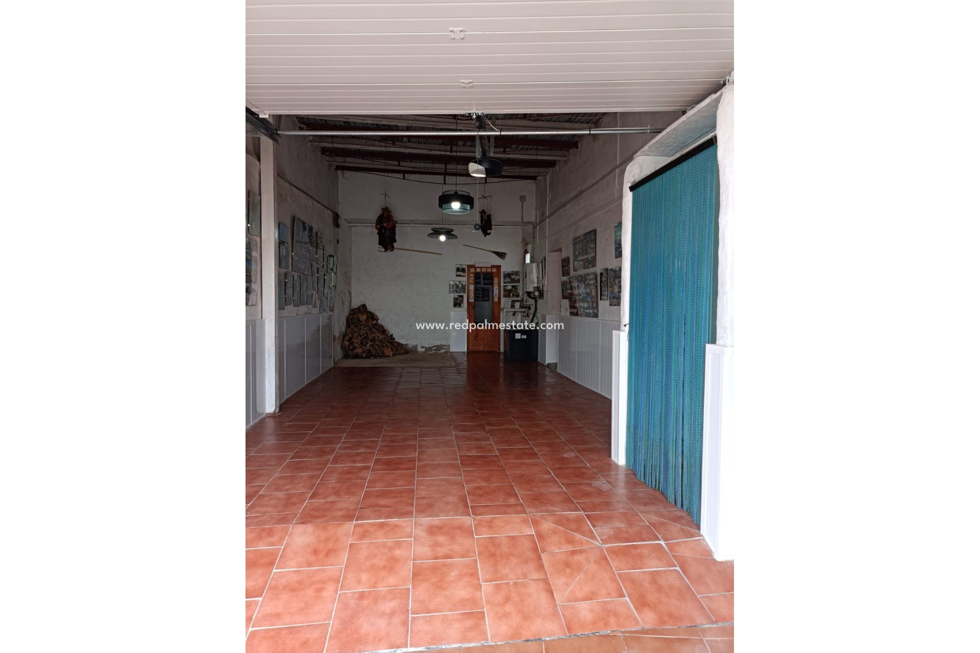 Revente - Maison de ville -
Pinoso - Inland