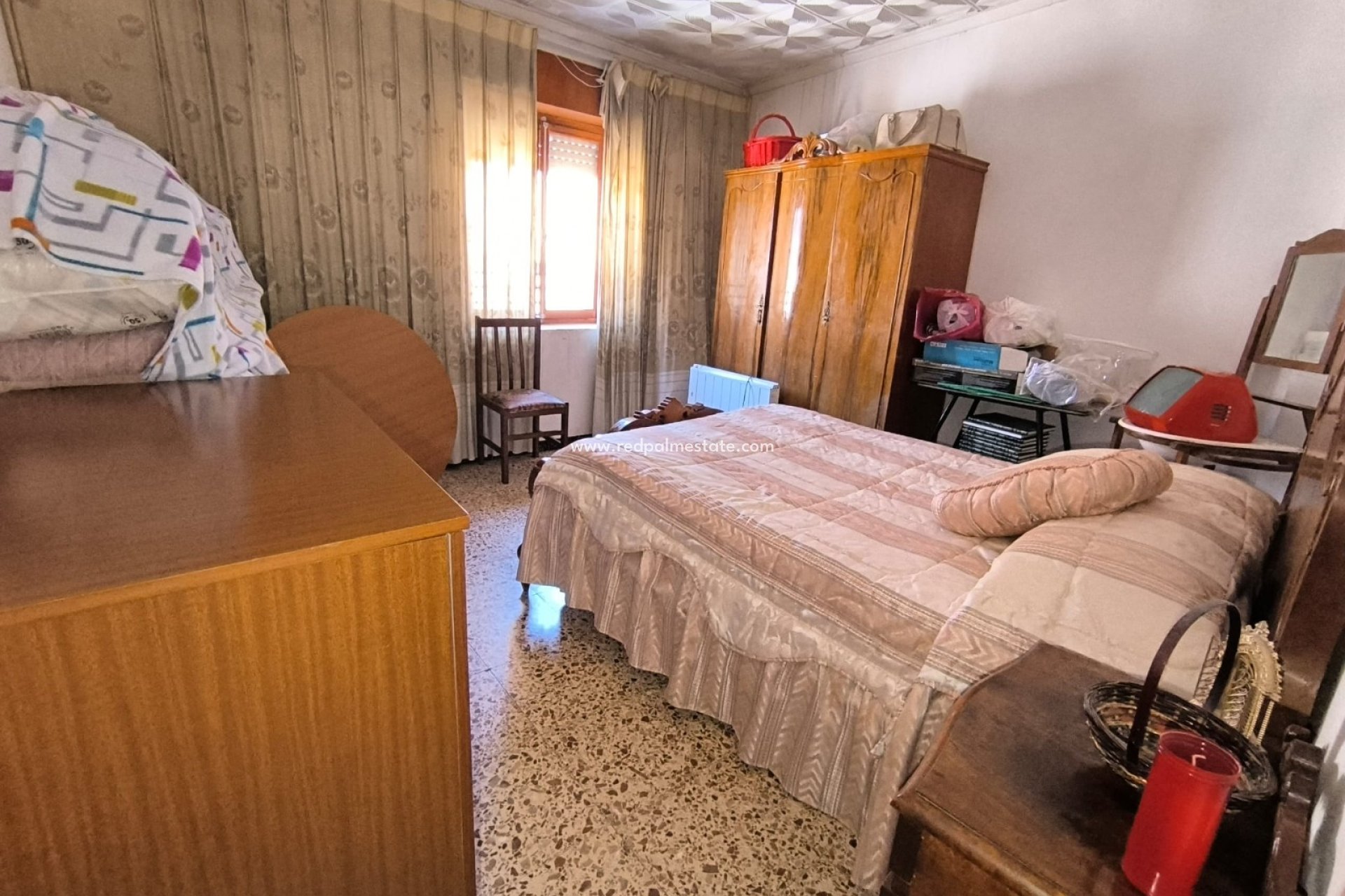 Revente - Maison de ville -
Pinoso - Inland