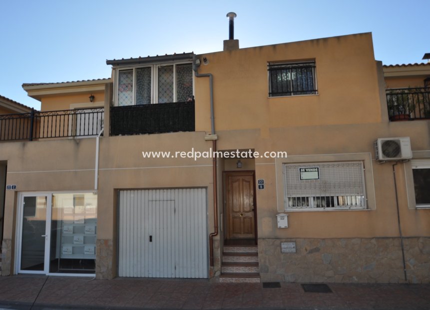 Revente - Maison de ville -
Pinoso - Inland