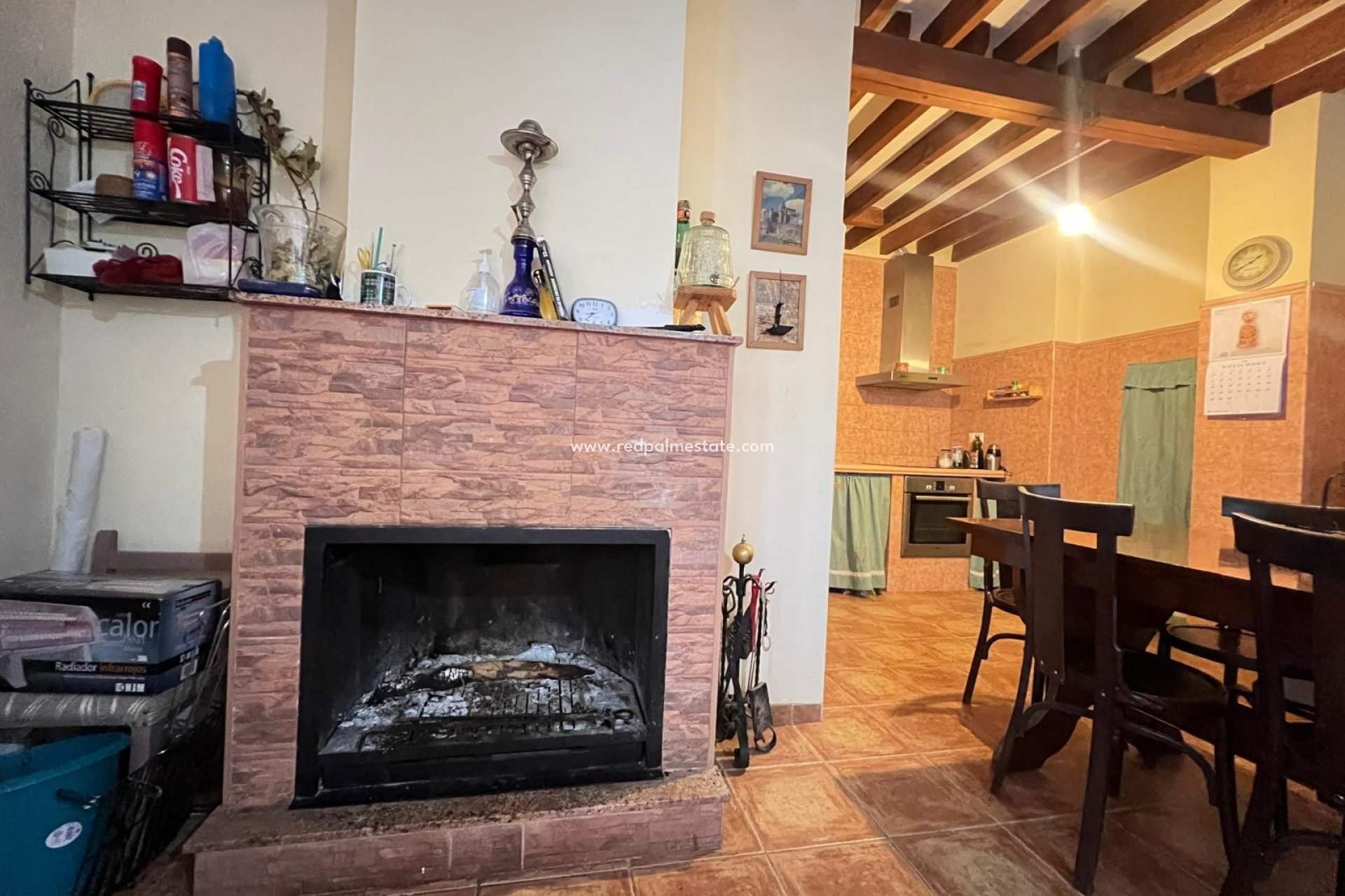 Revente - Maison de ville -
Pinoso - Inland