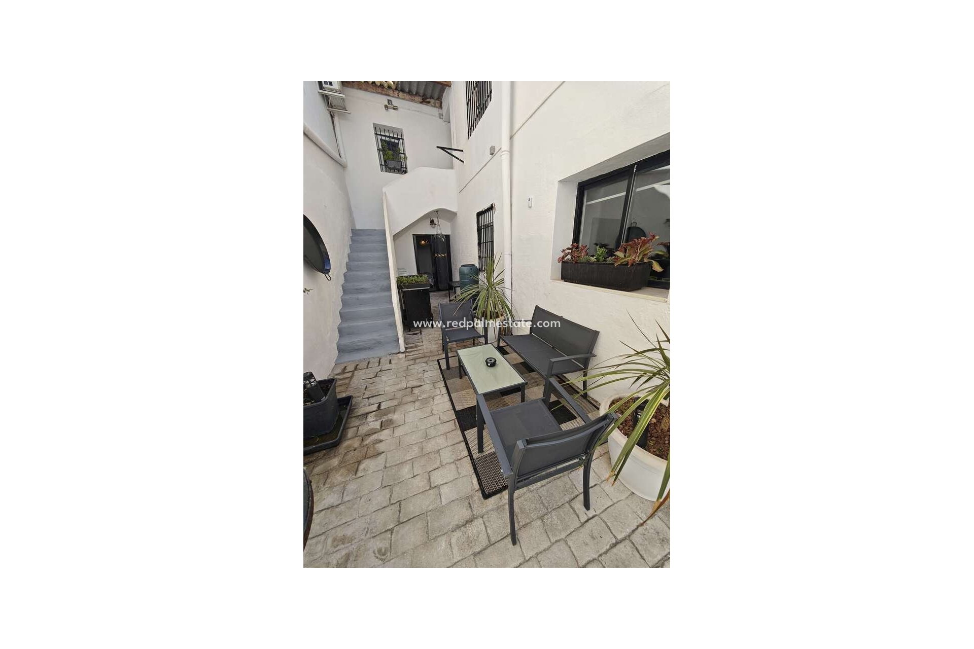 Revente - Maison de ville -
Pinoso - Inland