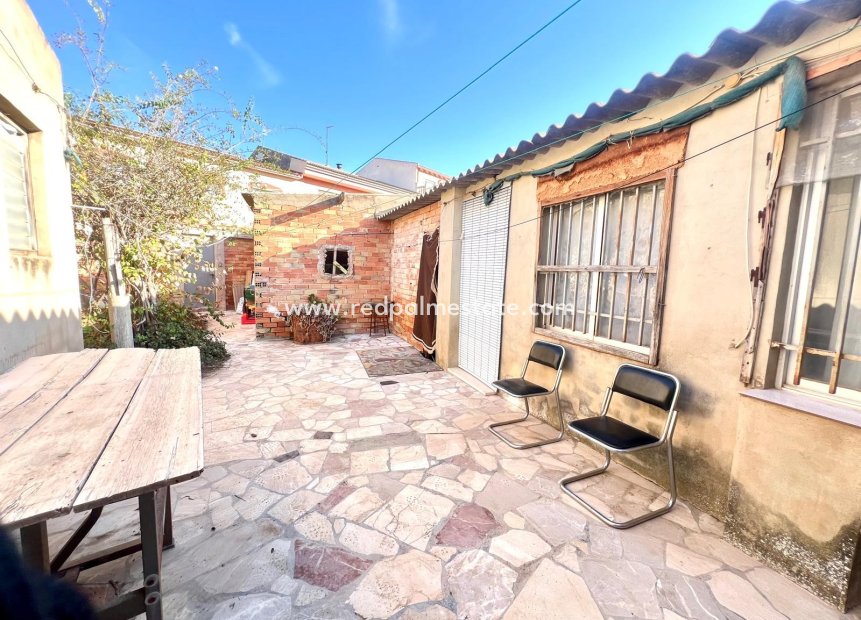 Revente - Maison de ville -
Pinoso - Inland