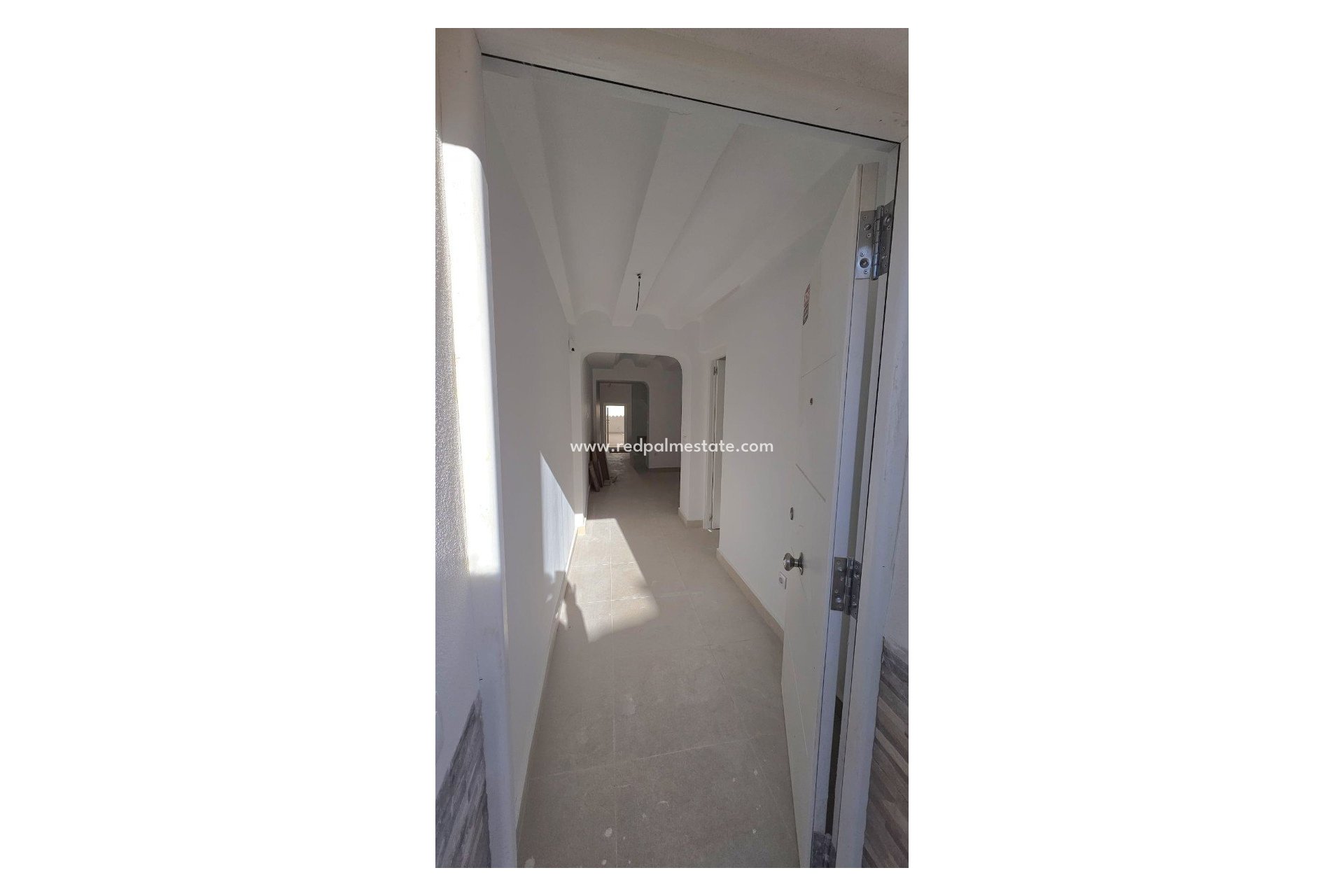 Revente - Maison de ville -
Pinoso - Inland