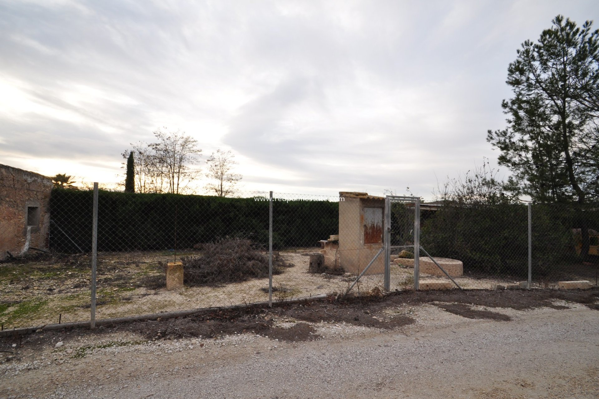 Revente - Maison de ville -
Pinoso - Inland