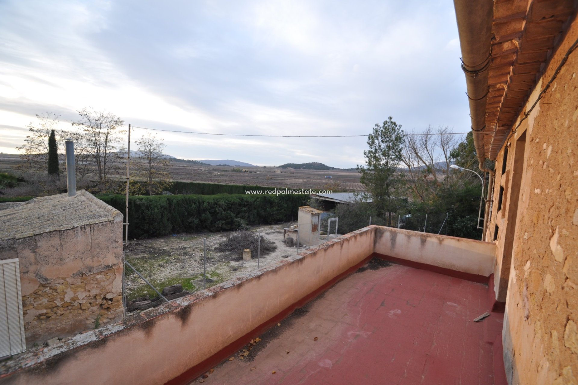 Revente - Maison de ville -
Pinoso - Inland