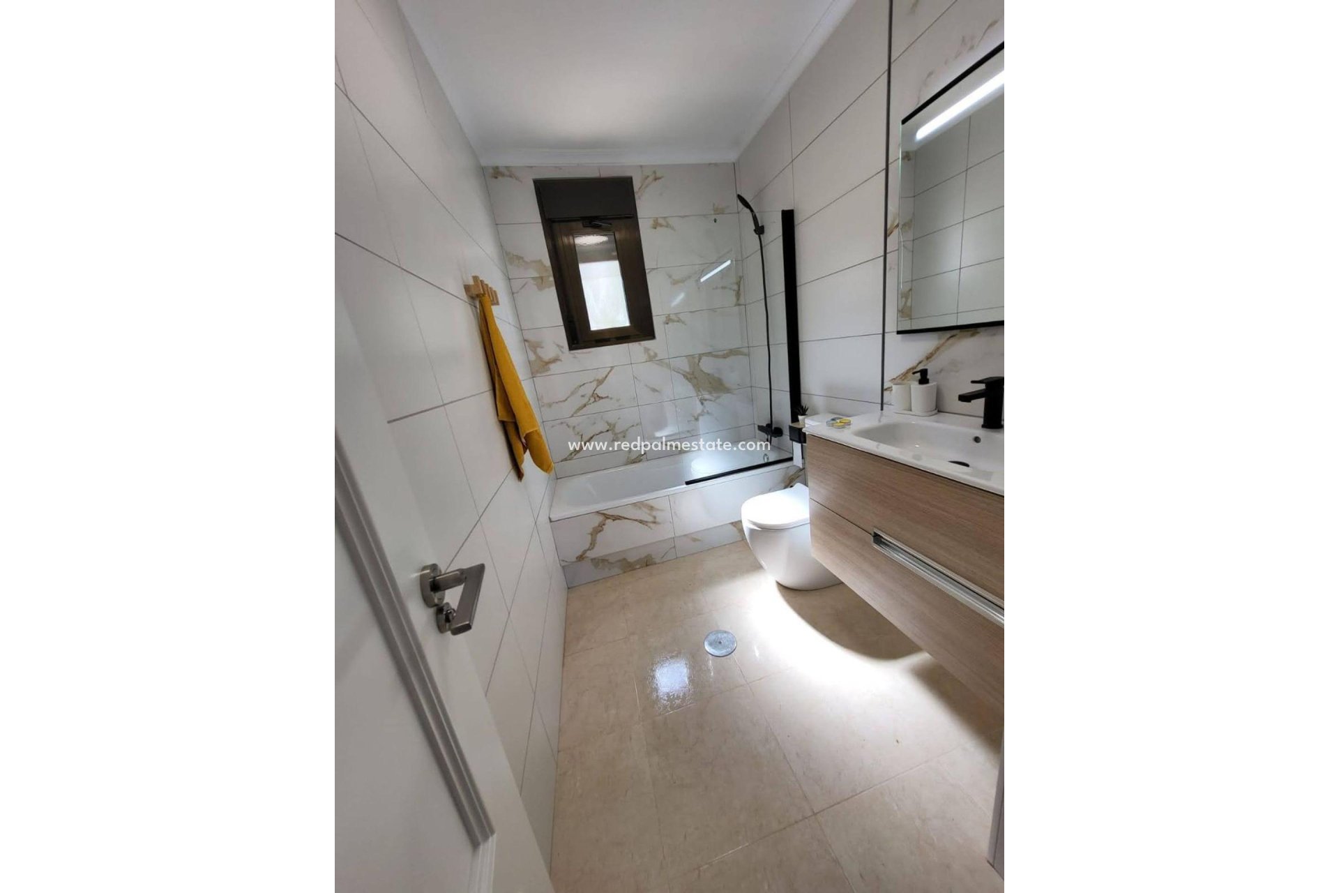 Revente - Maison de ville -
San Miguel de Salinas - Ciudad De Las Comunicaciones