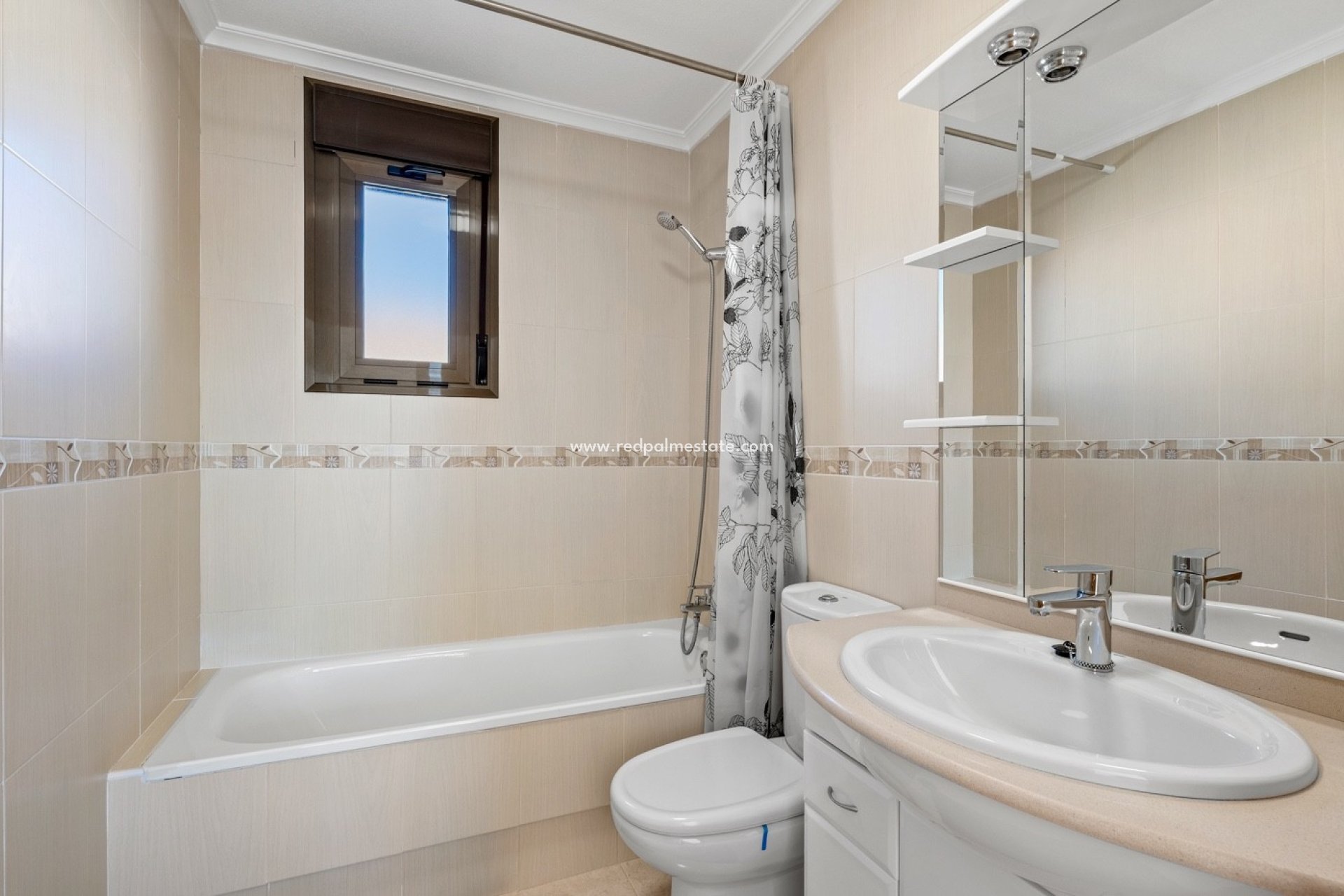 Revente - Maison de ville -
San Miguel de Salinas - Inland