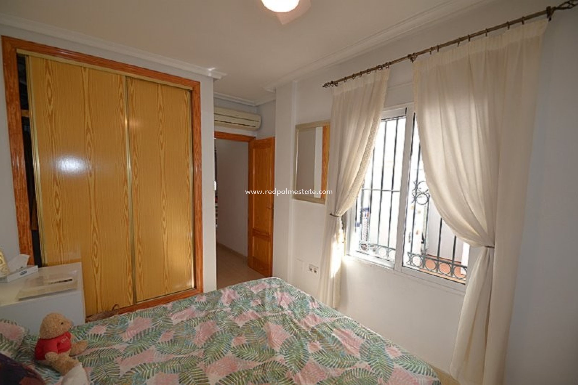 Revente - Maison de ville -
Sucina