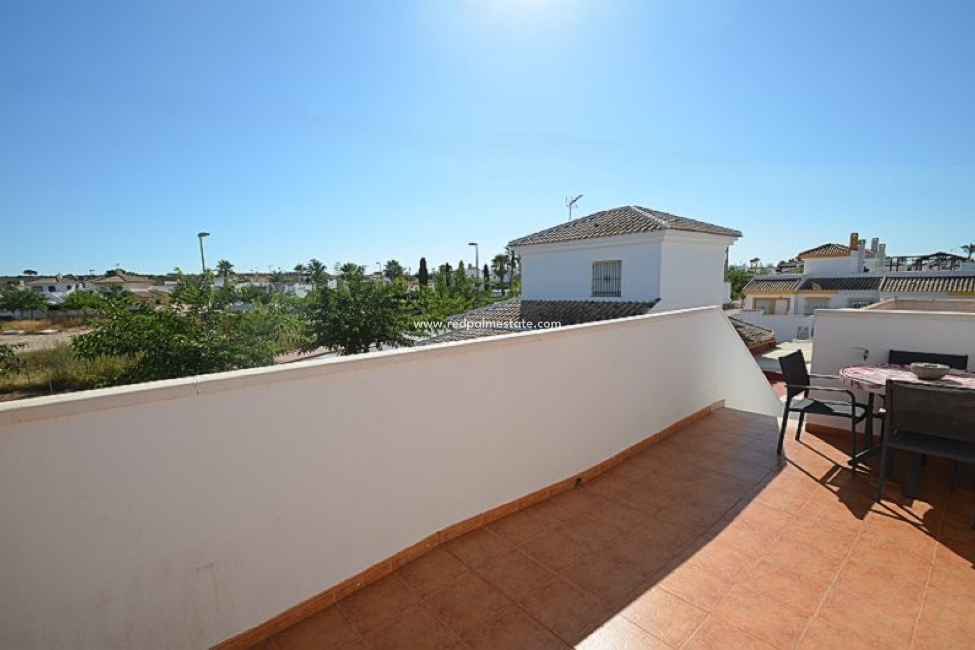 Revente - Maison de ville -
Sucina