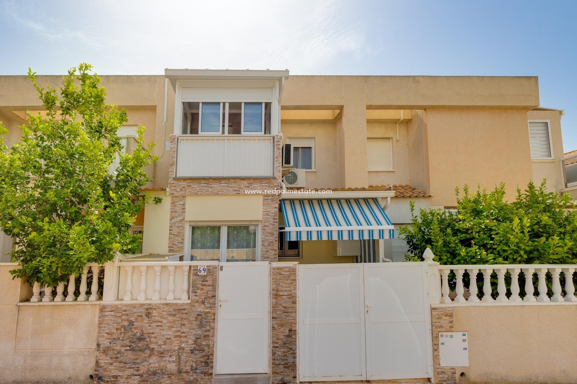 Revente - Maison de ville -
Torrevieja - Aguas Nueva