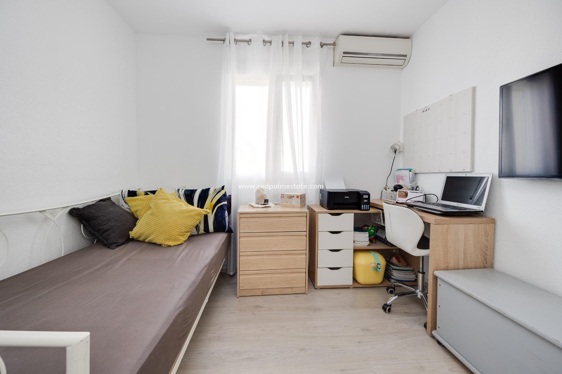Revente - Maison de ville -
Torrevieja - Aguas Nueva