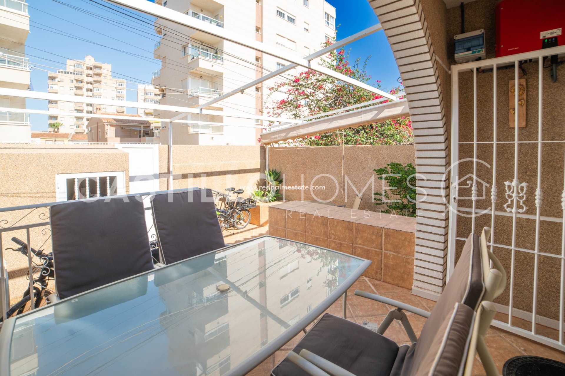 Revente - Maison de ville -
Torrevieja - Aguas Nueva