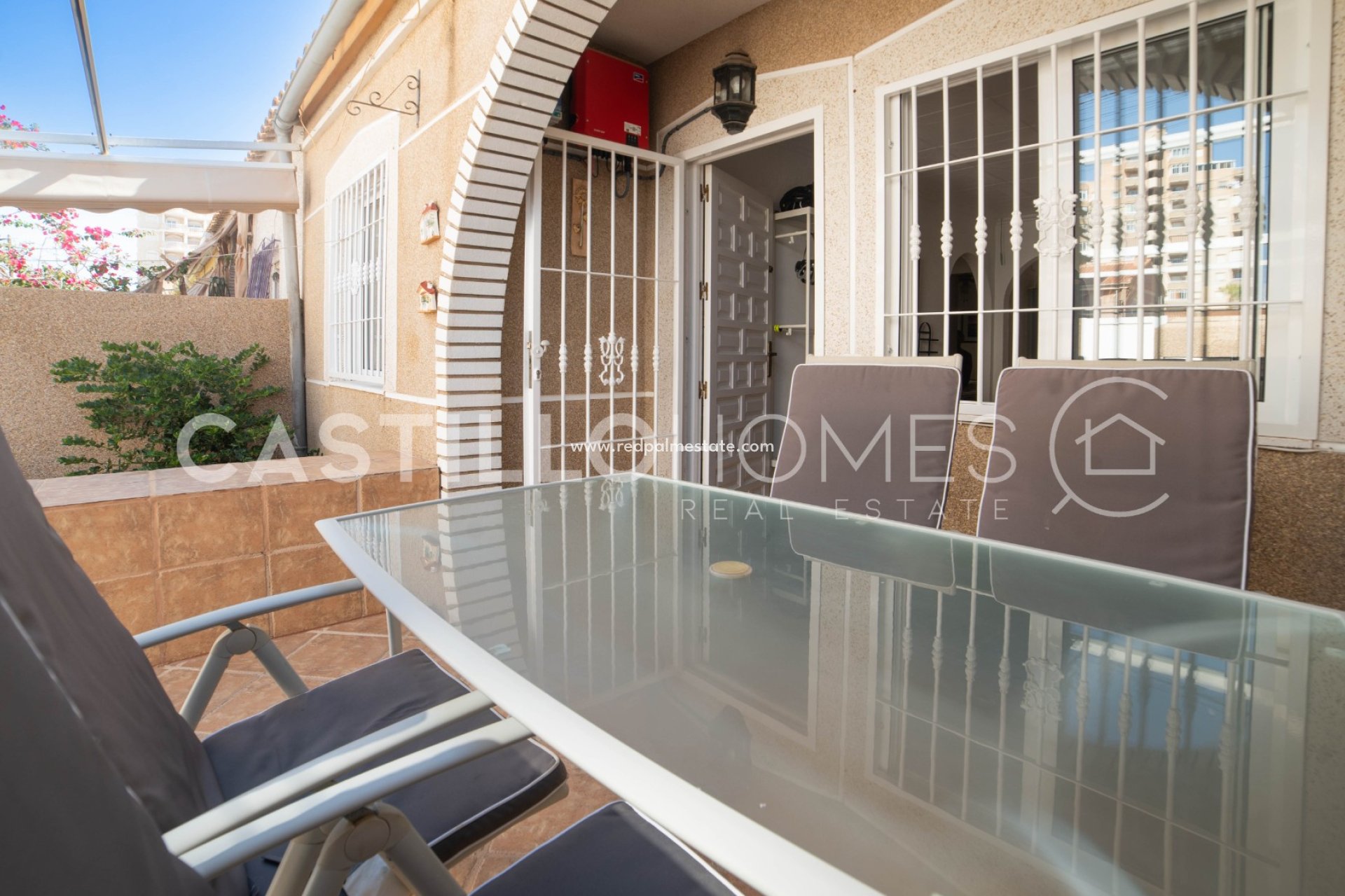 Revente - Maison de ville -
Torrevieja - Aguas Nueva