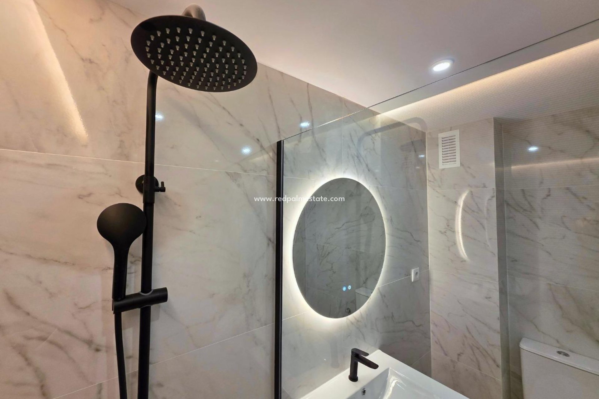 Revente - Maison de ville -
Torrevieja - Aguas Nueva