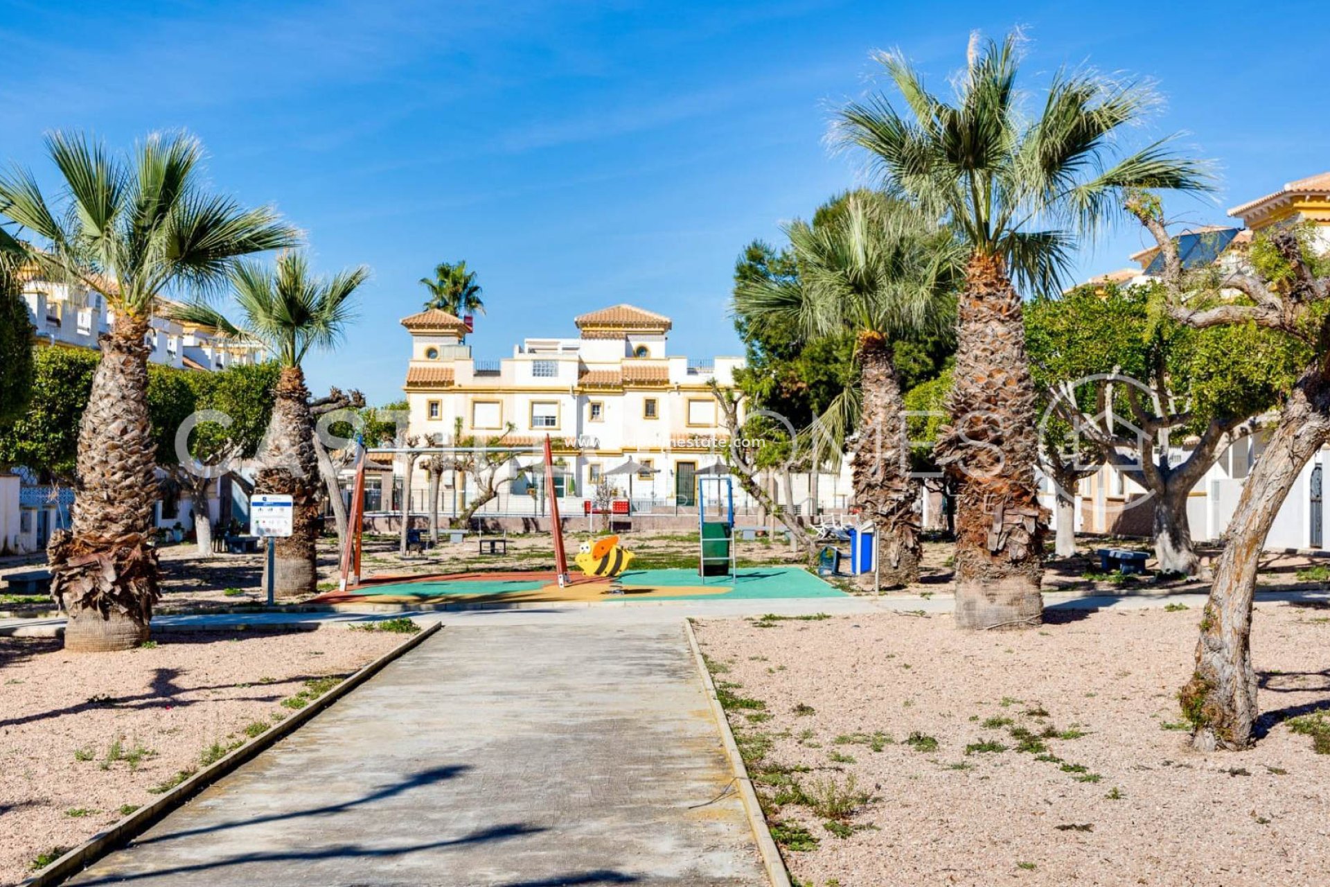 Revente - Maison de ville -
Torrevieja - Aguas Nueva
