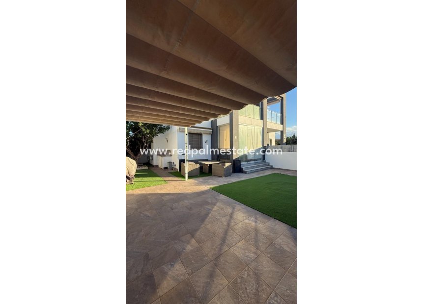 Revente - Maison de ville -
Torrevieja - Aguas Nueva