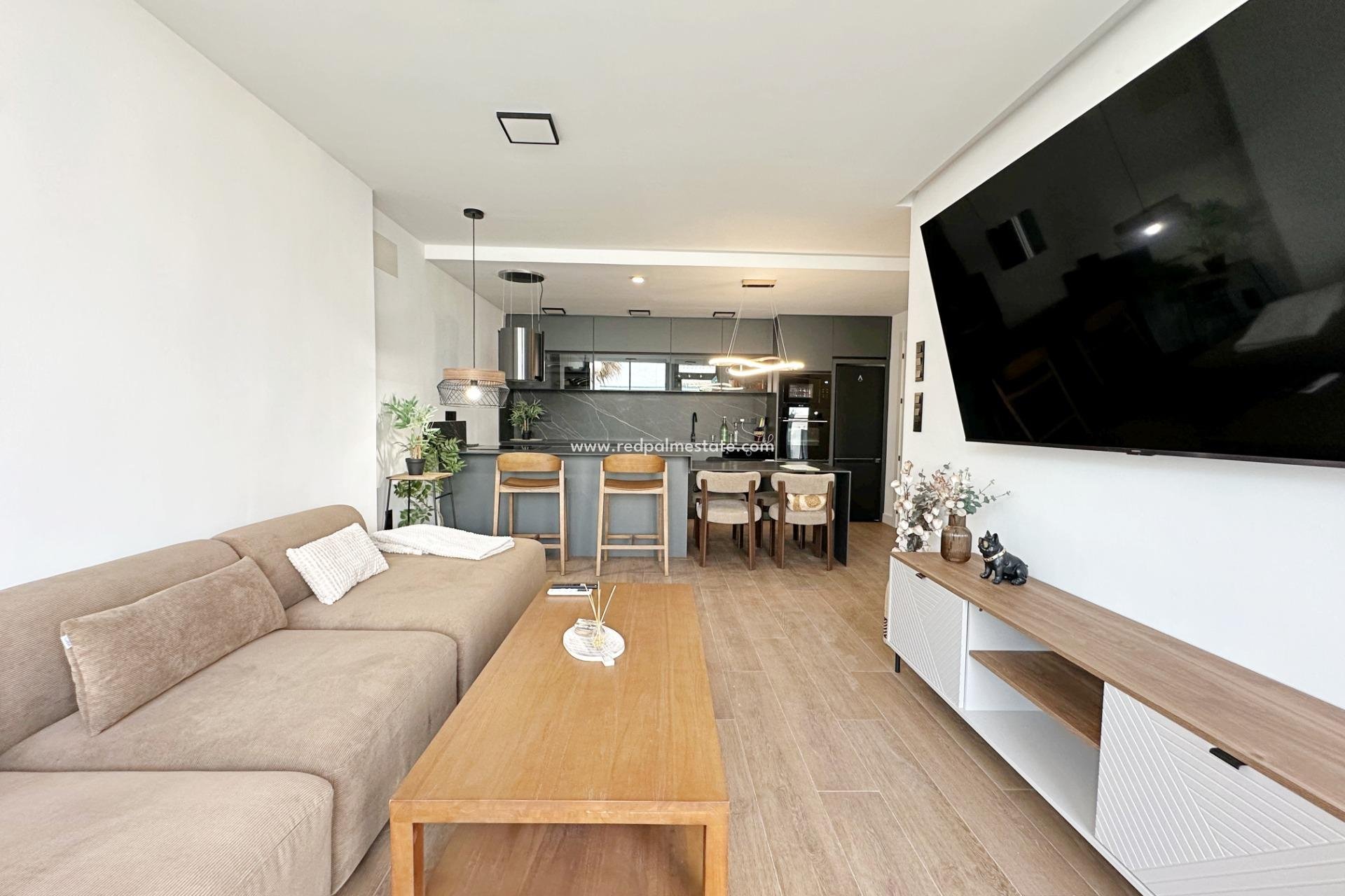Revente - Maison de ville -
Torrevieja - Calas blanca