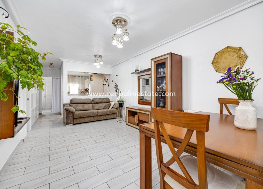 Revente - Maison de ville -
Torrevieja - Calas blanca