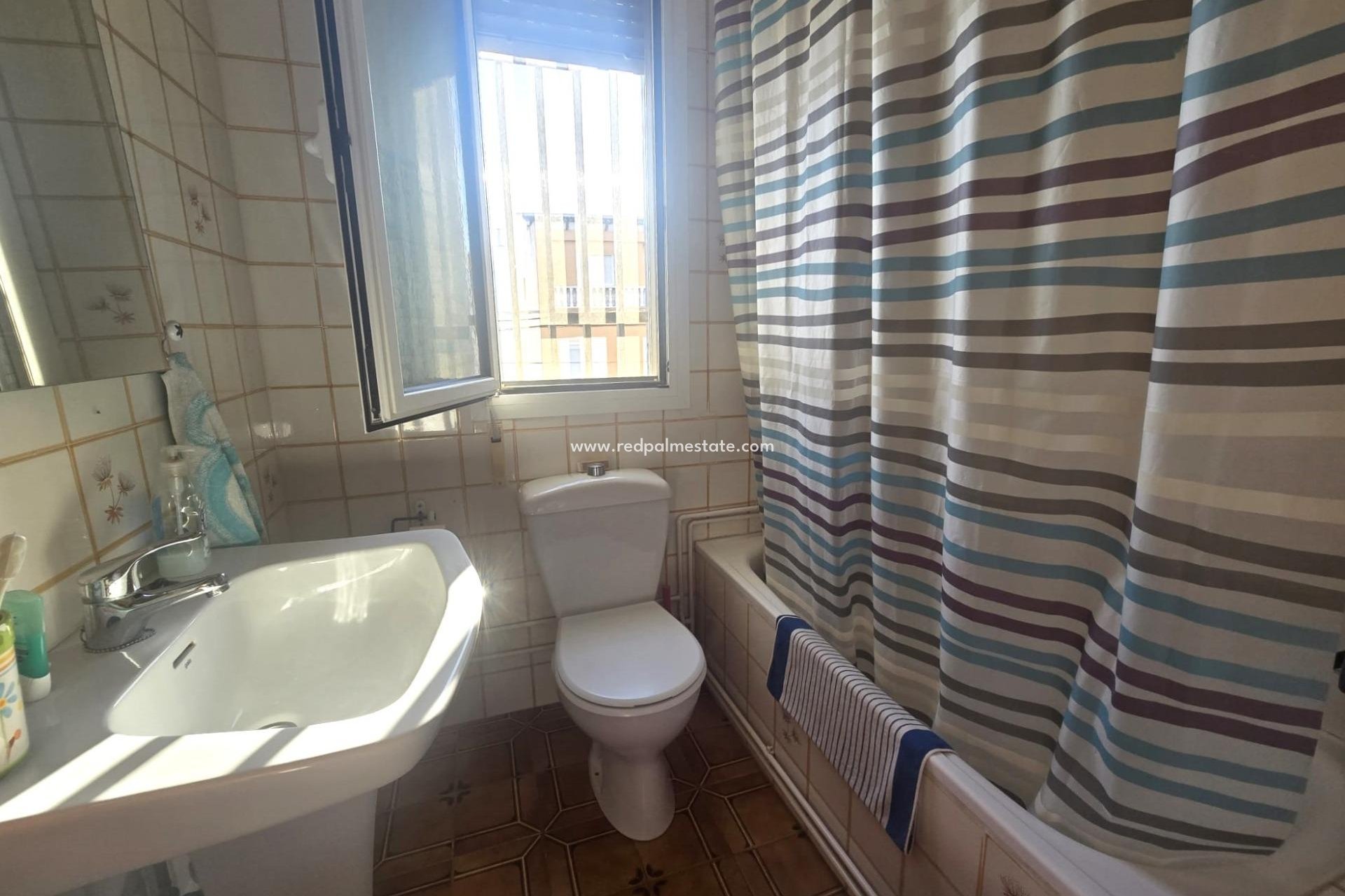 Revente - Maison de ville -
Torrevieja - Centro Torrevieja