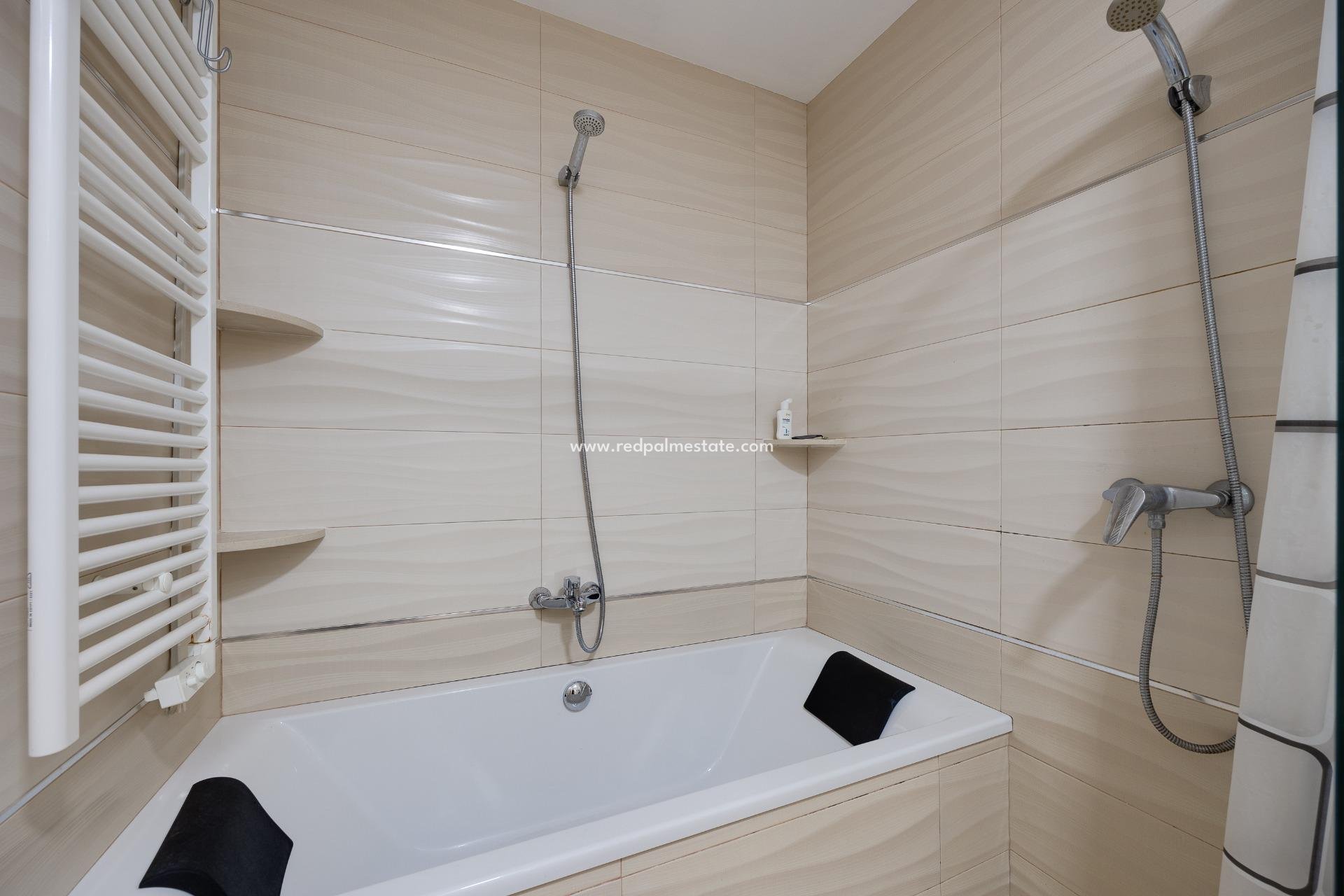 Revente - Maison de ville -
Torrevieja - Centro Torrevieja