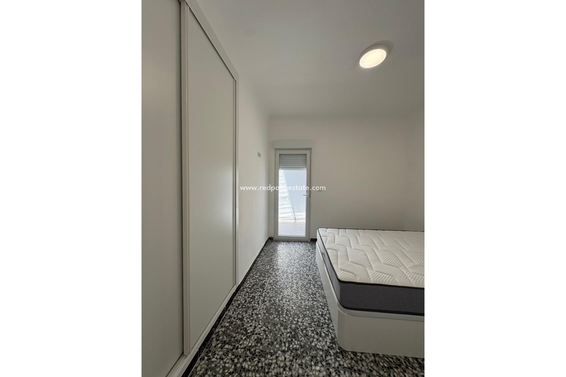 Revente - Maison de ville -
Torrevieja - Centro