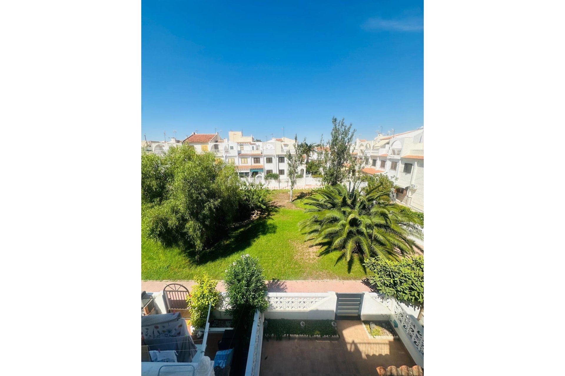 Revente - Maison de ville -
Torrevieja - Centro