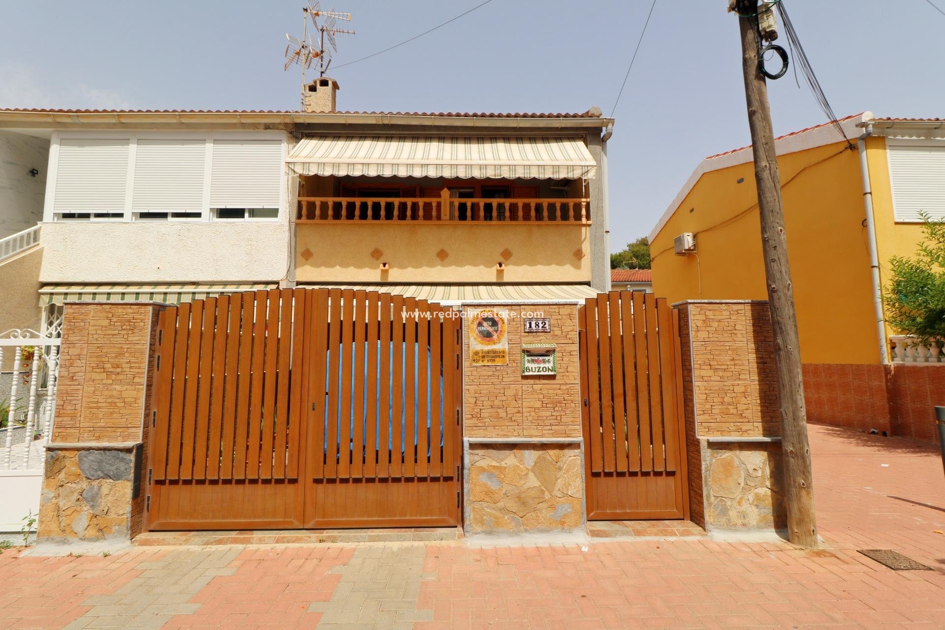 Revente - Maison de ville -
Torrevieja - El Acequión - Los Náufragos