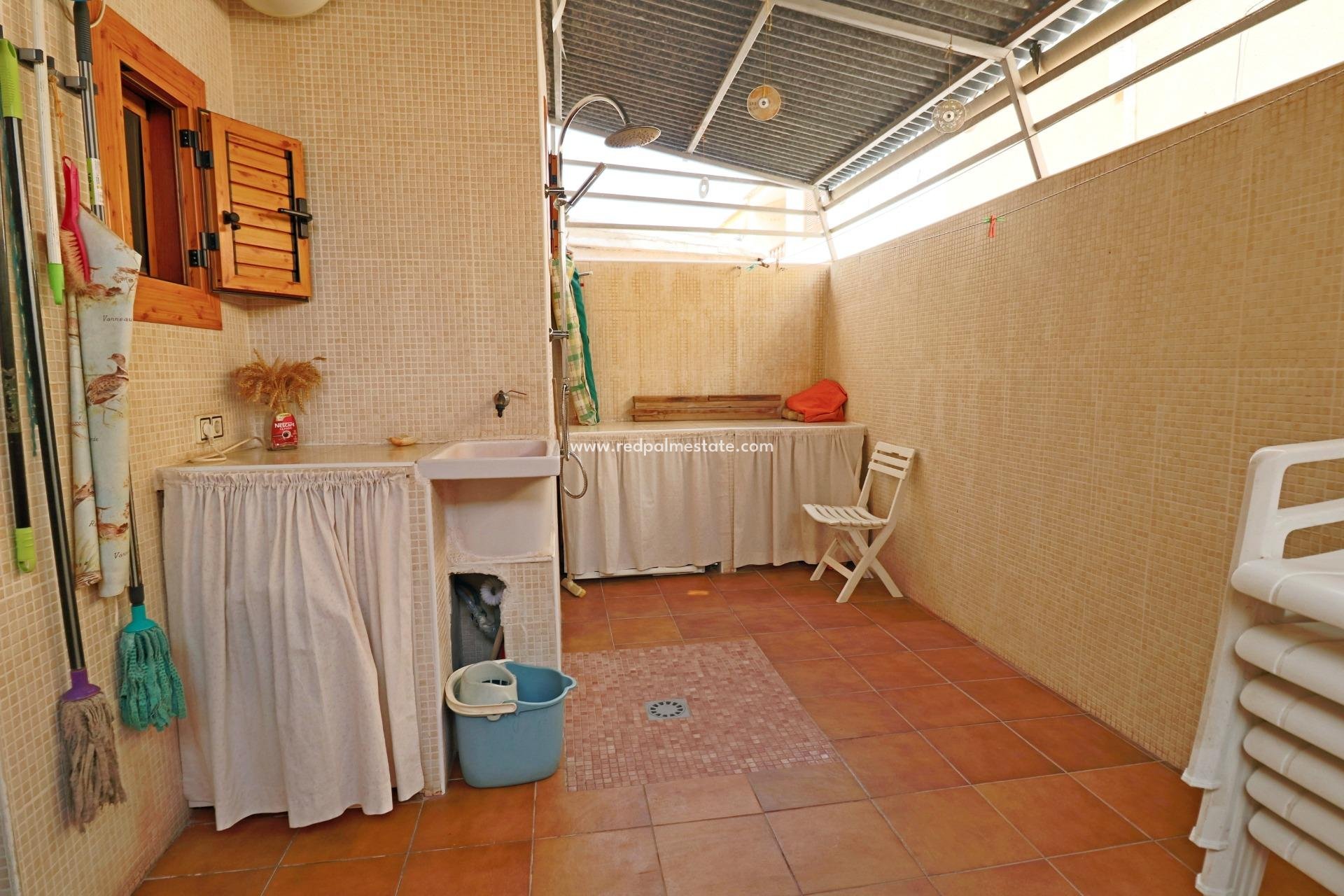 Revente - Maison de ville -
Torrevieja - El Acequión - Los Náufragos