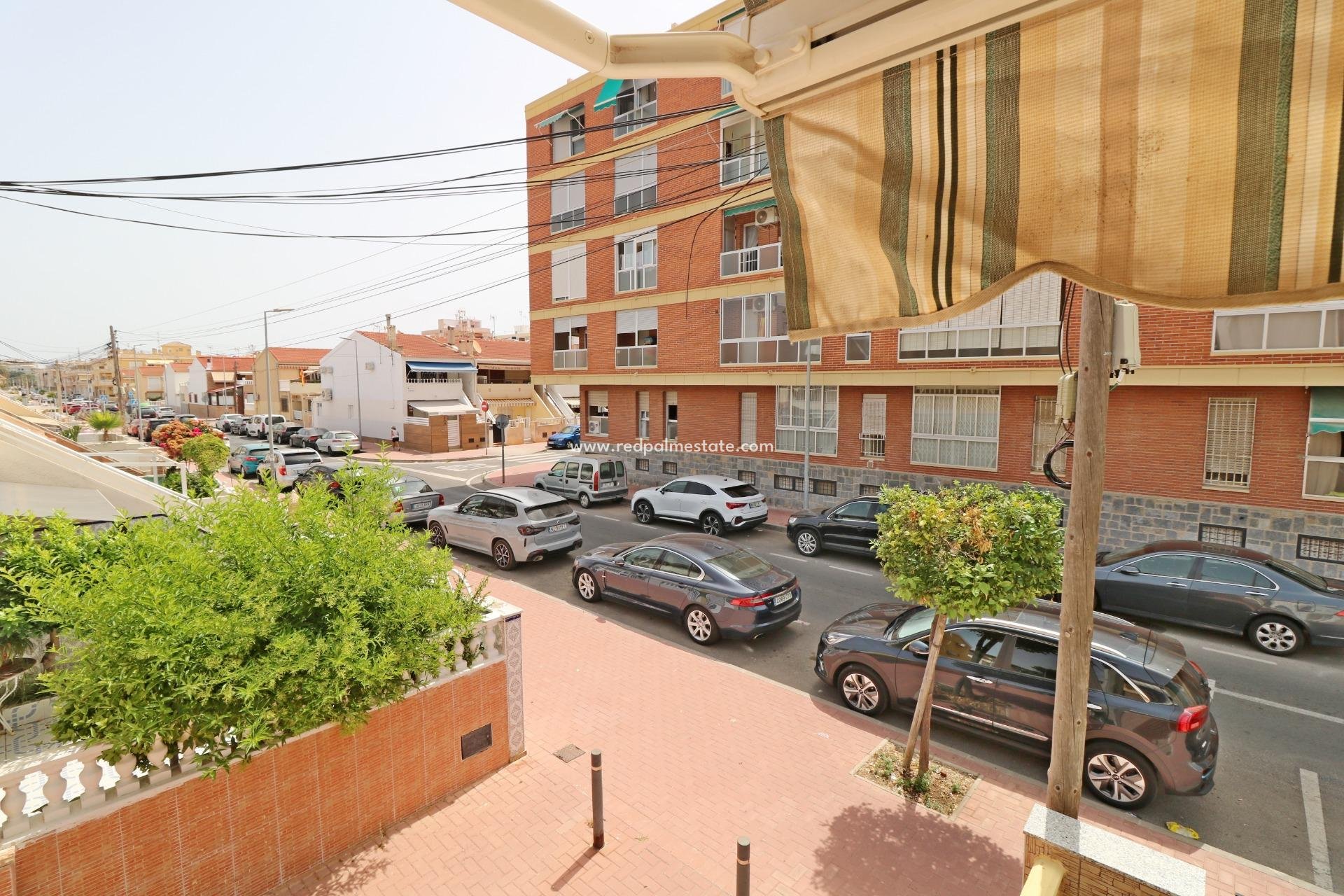 Revente - Maison de ville -
Torrevieja - El Acequión - Los Náufragos